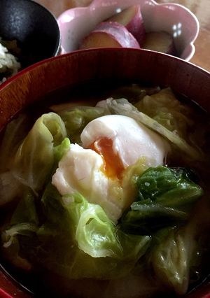 ♪春キャベツと落とし卵のお味噌汁♪-レシピのメイン写真