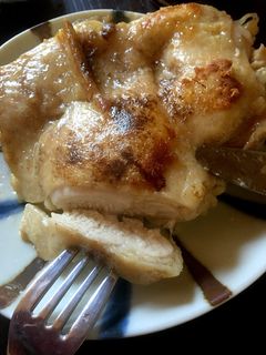 塩胡椒のみ立派なメイン鳥もも肉の蒸し焼き-レシピのメイン写真