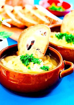 家でもプロのコク！オニオンスープ-レシピのメイン写真