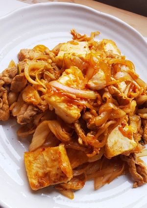 豆腐でかさ増し♪豚キムチ炒め-レシピのメイン写真