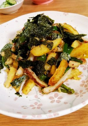 ピーマンと揚げちくわのバターポテト-レシピのメイン写真