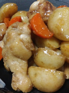 新じゃがと手羽元のガリバタ照り焼き-レシピのメイン写真