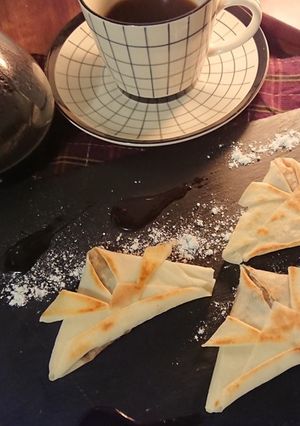 春巻きの皮で☆オヤツ兜-レシピのメイン写真
