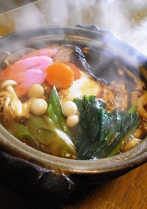 簡単手抜きな我が家の味噌煮込みうどん-レシピのメイン写真