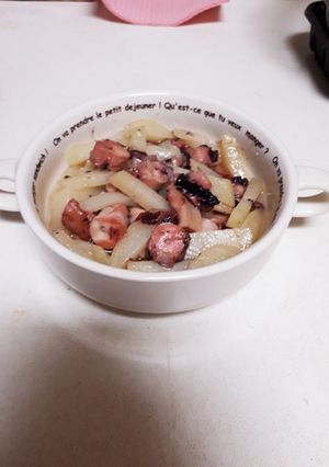 ☆缶つま☆たことじゃがいものアヒージョ-レシピのメイン写真