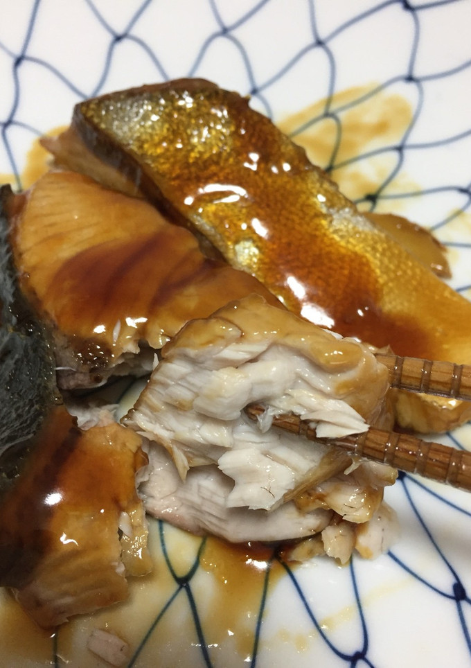 すき焼きのタレで作る、簡単ブリの照り焼き-レシピのメイン写真