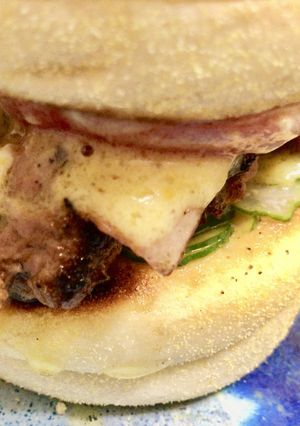 オランデーズソースのマフィンバーガー-レシピのメイン写真