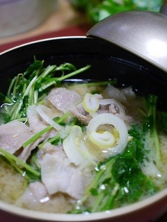 豚バラ肉と豆苗の 味噌汁-レシピのメイン写真