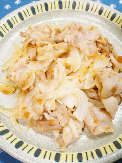 新玉ねぎと豚バラ肉の梅肉炒め-レシピのメイン写真