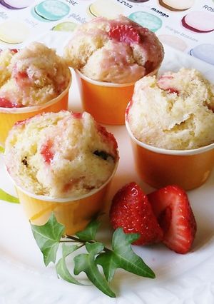 混ぜて蒸すだけ！春色のイチゴ蒸しパン♪-レシピのメイン写真
