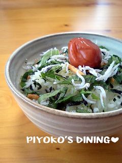 めざましごはんに♪梅シソしらすのお茶漬け-レシピのメイン写真