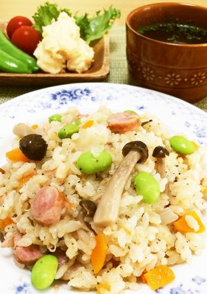 お昼に手軽に洋風炊き込みご飯♬-レシピのメイン写真