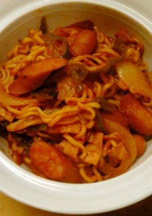 簡単昼食　ナポリタンやきそば 侠飯-レシピのメイン写真
