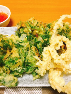 パクチーの根の天ぷらとパクチーのかき揚げ-レシピのメイン写真