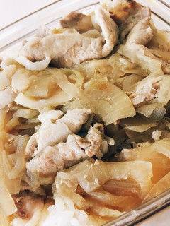 玉ねぎの水分た〜〜っぷりブタ丼♡-レシピのメイン写真
