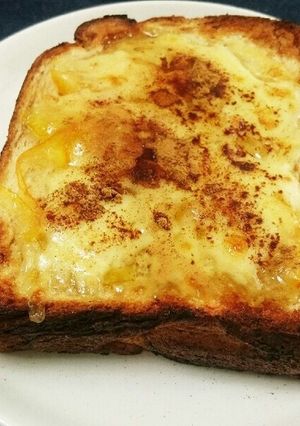 黒糖パンにシナモンチーズマーマレード-レシピのメイン写真