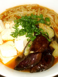 ニンニク炒め玉葱と豆腐と茄子の辛ラーメン-レシピのメイン写真
