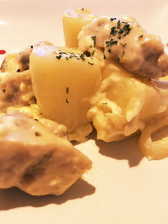 STAUBでじゃがチキンチーズ-レシピのメイン写真