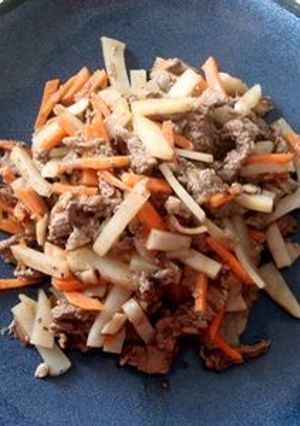牛肉とジャガイモのバルサミコ酢炒め-レシピのメイン写真
