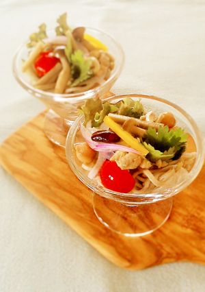 鶏牛蒡きのこの蕎麦サラダ☆クミン風味-レシピのメイン写真