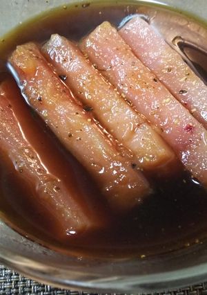 簡単・黒七味の漬けマグロ-レシピのメイン写真