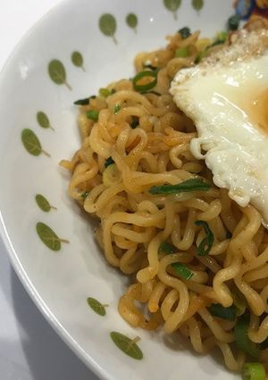 ☆辛ラーメンで☆ねぎたっぷり焼きそば-レシピのメイン写真