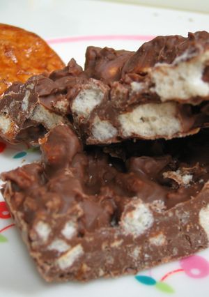 お煎餅でチョコクランチ♪美味しいよぉ＾＾-レシピのメイン写真