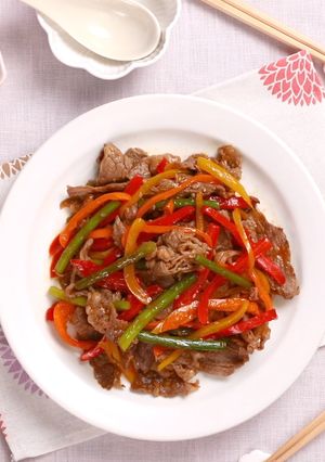 韓国風♪牛肉とピーマンのカラフル炒め-レシピのメイン写真