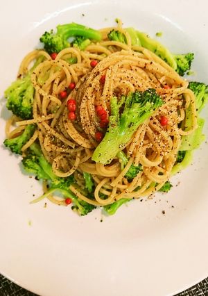 全粒粉ブロッコリーコガーリックパスタ-レシピのメイン写真