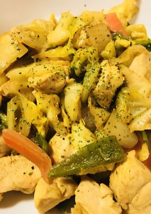 半玉レタス☆カレー風味の野菜たっぷり炒め-レシピのメイン写真