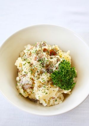 ベーコンと玉ねぎ【シンプルポテトサラダ】-レシピのメイン写真