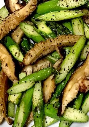 アスパラガスと椎茸の炒め物-レシピのメイン写真