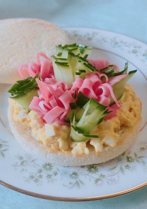 朝食に！花畑マフィン サンド-レシピのメイン写真
