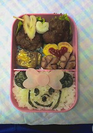 ミニーちゃんキャラ弁-レシピのメイン写真
