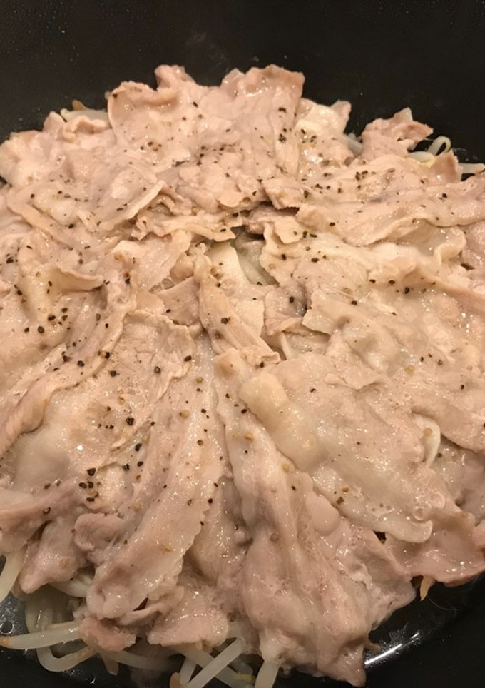 豚バラもやしの、とろろ蓮根スタミナ蒸し！-レシピのメイン写真