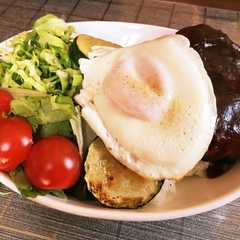 冷凍保存ハンバーグの簡単ロコモコ丼-レシピのメイン写真