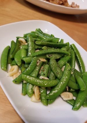 スナップえんどうガチでにんにく炒め-レシピのメイン写真