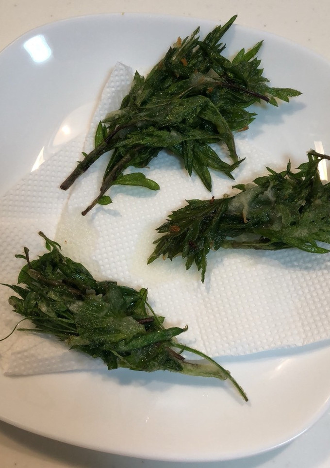 ☘よもぎとカラスノエンドウのかき揚げ☘-レシピのメイン写真