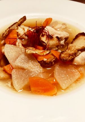 お酒だけで鶏を煮ます♪麻油鶏-レシピのメイン写真