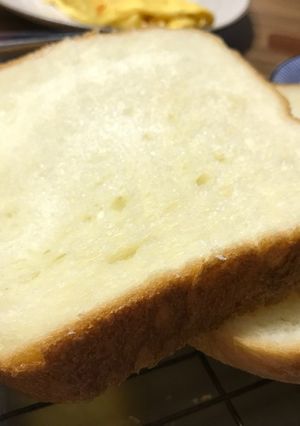 バターたっぷり、我が家のHBミルク食パン-レシピのメイン写真