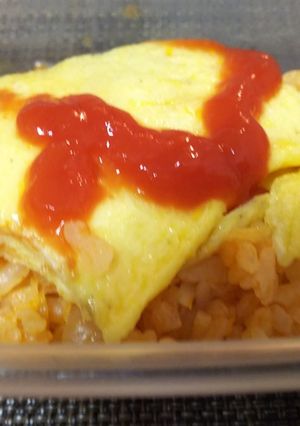 簡単絶品・卵と野菜で作るオムライス-レシピのメイン写真