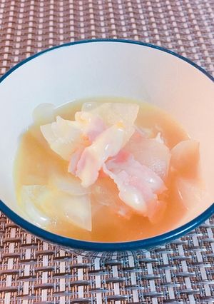 ベーコンと(新)玉ねぎ⭐コンソメチーズ煮-レシピのメイン写真