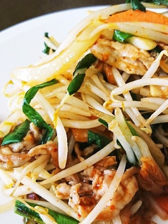 冷蔵庫の残り野菜で簡単豚キムチ炒め-レシピのメイン写真