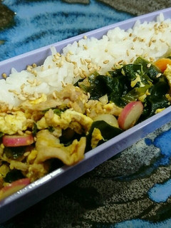 ぷちおかず♥根野菜とワカメの豚肉炒め-レシピのメイン写真