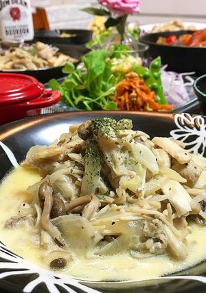 きのこたっぷりチキンフリカッセ-レシピのメイン写真