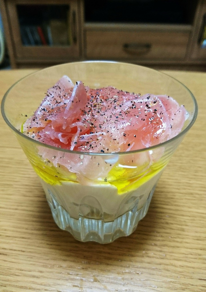 水切りヨーグルトと生ハムのパフェ-レシピのメイン写真