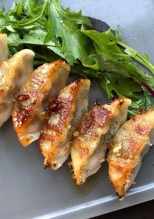 餃子アレンジ♪餃子のペペロン風ソテー-レシピのメイン写真