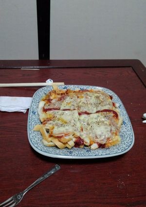 パン耳ピザ風(ツナ玉ねぎver.)-レシピのメイン写真