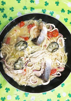 岩牡蠣とブリのアクアパッツァ風by豊丸-レシピのメイン写真