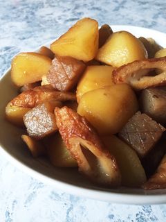 ♪じゃがいもとちくわと蒟蒻の煮物♪-レシピのメイン写真